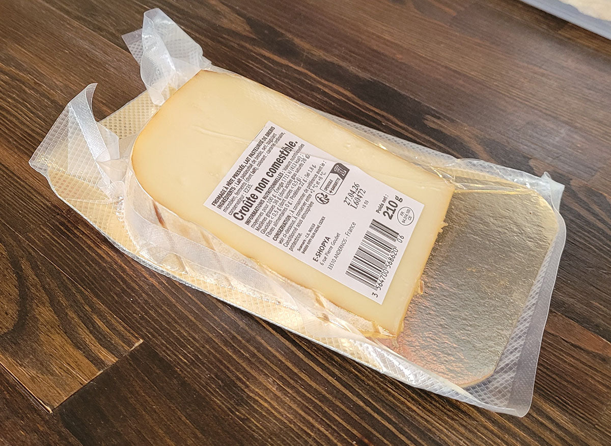 Fromage de Brebis à Pâte Pressée